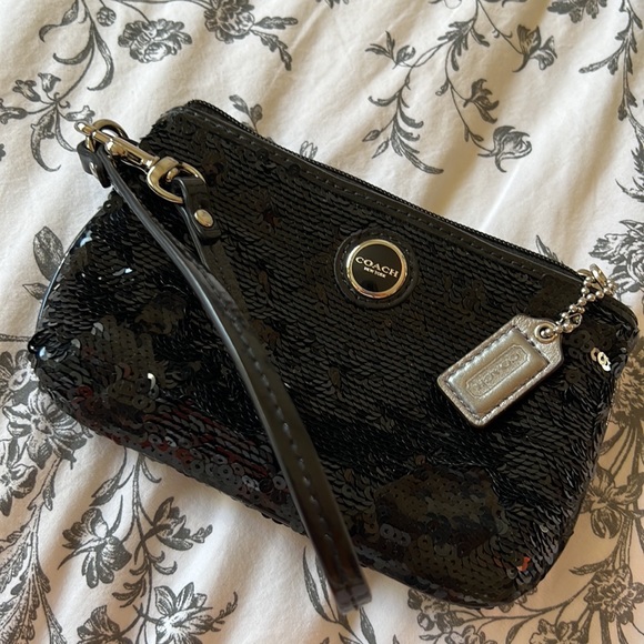 Coach sequence wristlet - Picture 5 of 7